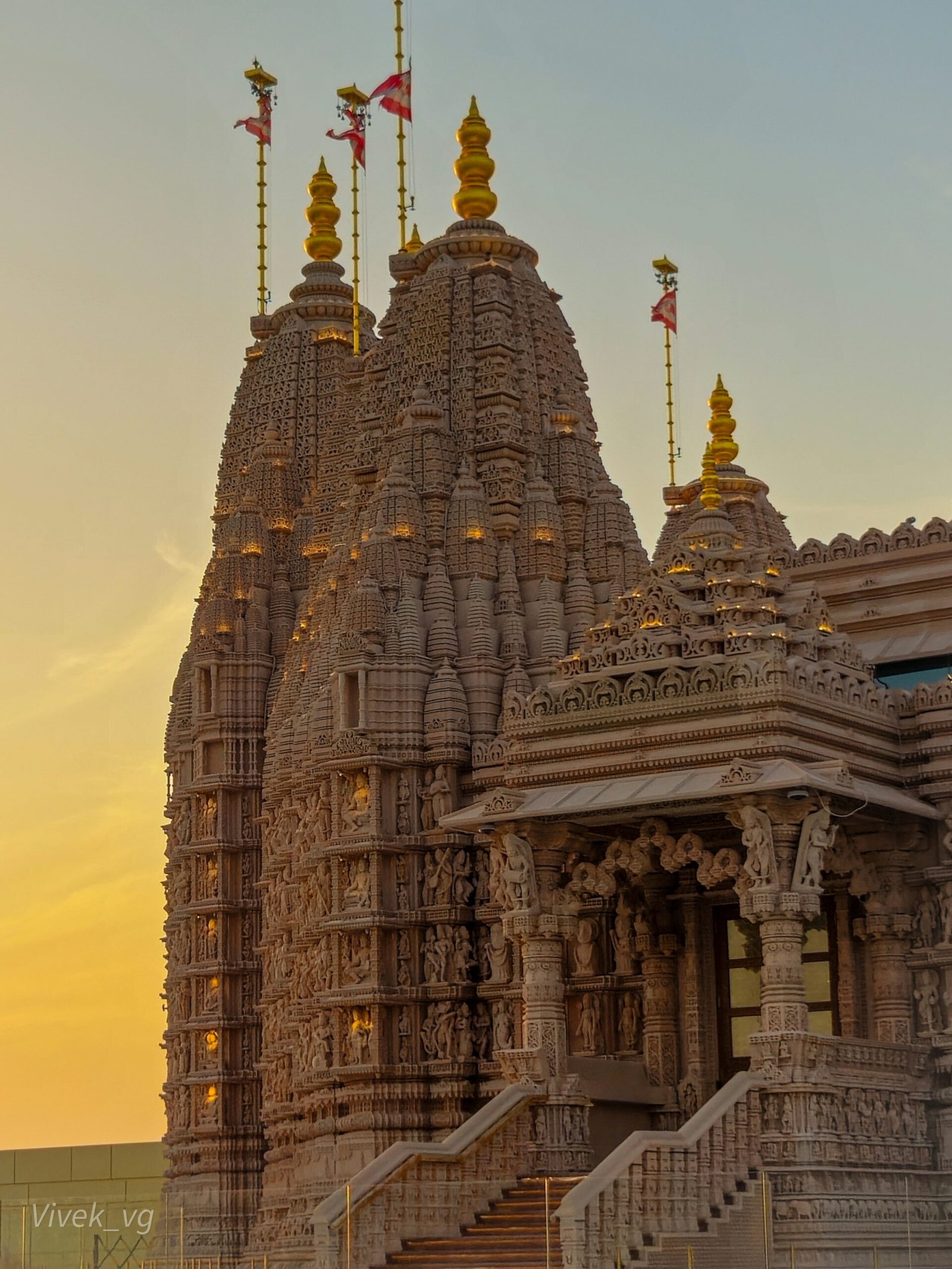 BAPS Hindu Mandir Abu Dhabi – A New Symbol of Peace, Faith, and Cultural Harmony